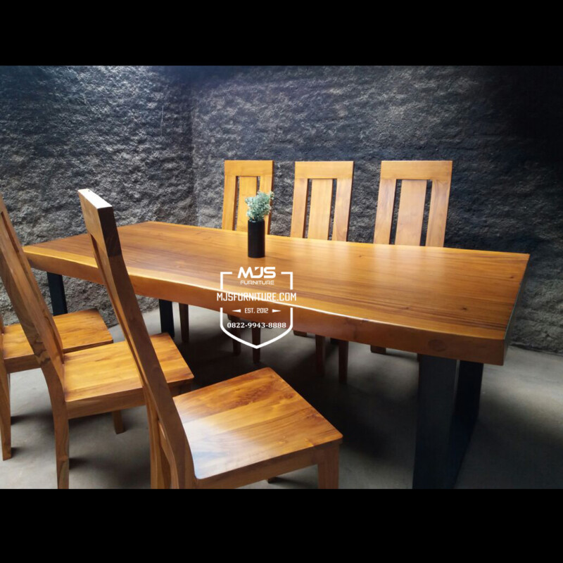 set meja makan trembesi suar kaki besi