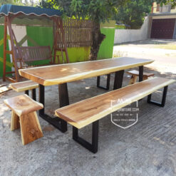 meja trembesi taman kaki besi