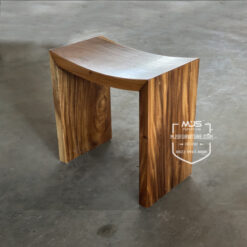 kursi stool kayu trembesi dudukan lengkung