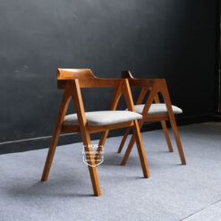 kursi minimalis untuk makan dan cafe furniture
