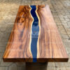 meja kayu resin river epoxy kayu trembesi erosi