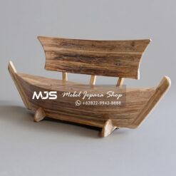 rustic antique traditional boat wood bench