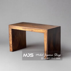 solid siar wppd side table