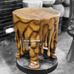 kursi stool menetes unik