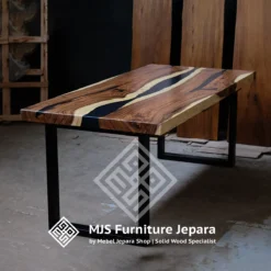 meja kayu trembesi resin hitam