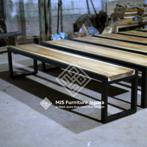 Bangku Taman Kaki Besi Hitam