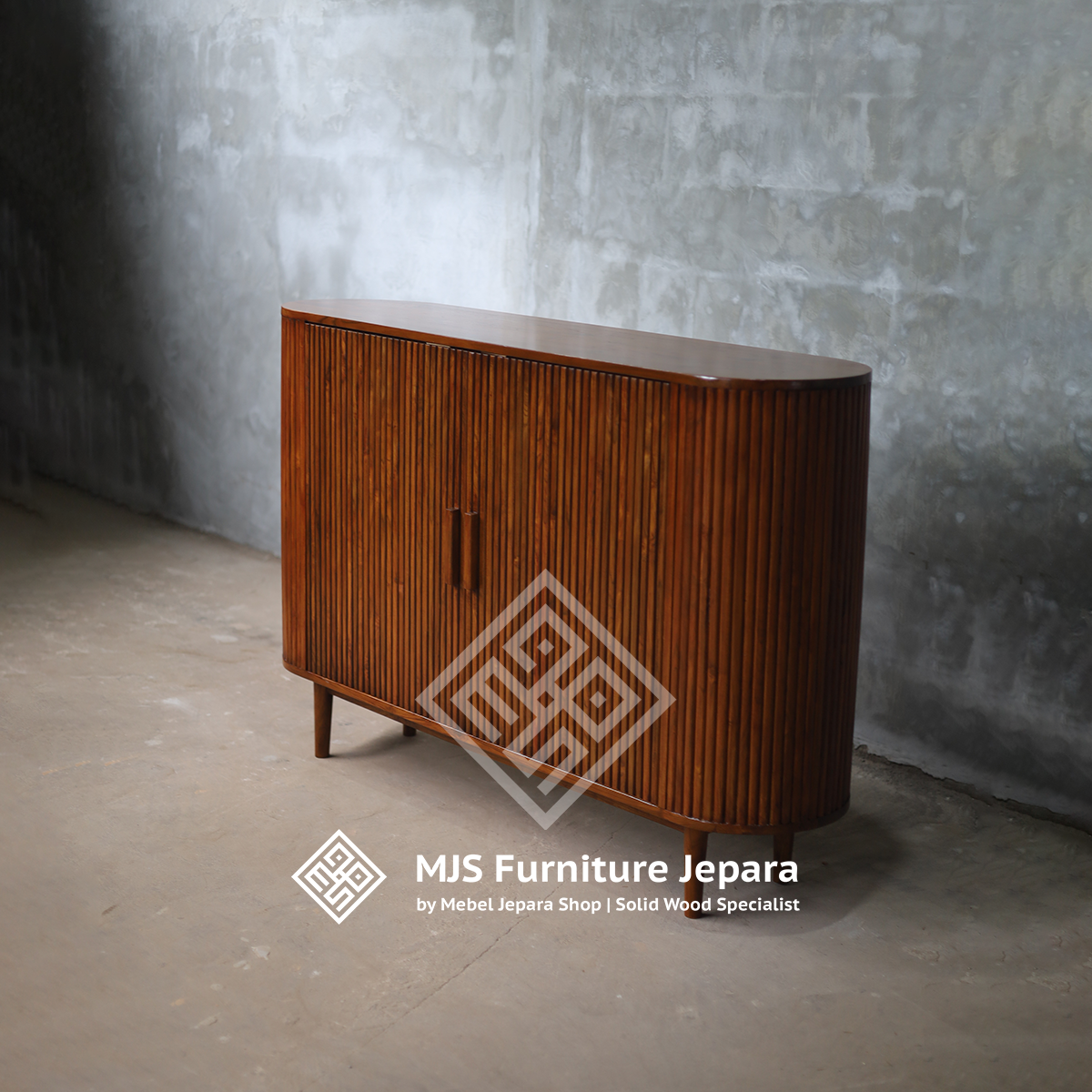 Cabinet Jati Pintu Model Garis Vertikal