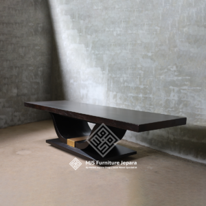 Meja Kayu Solid Lengkung
