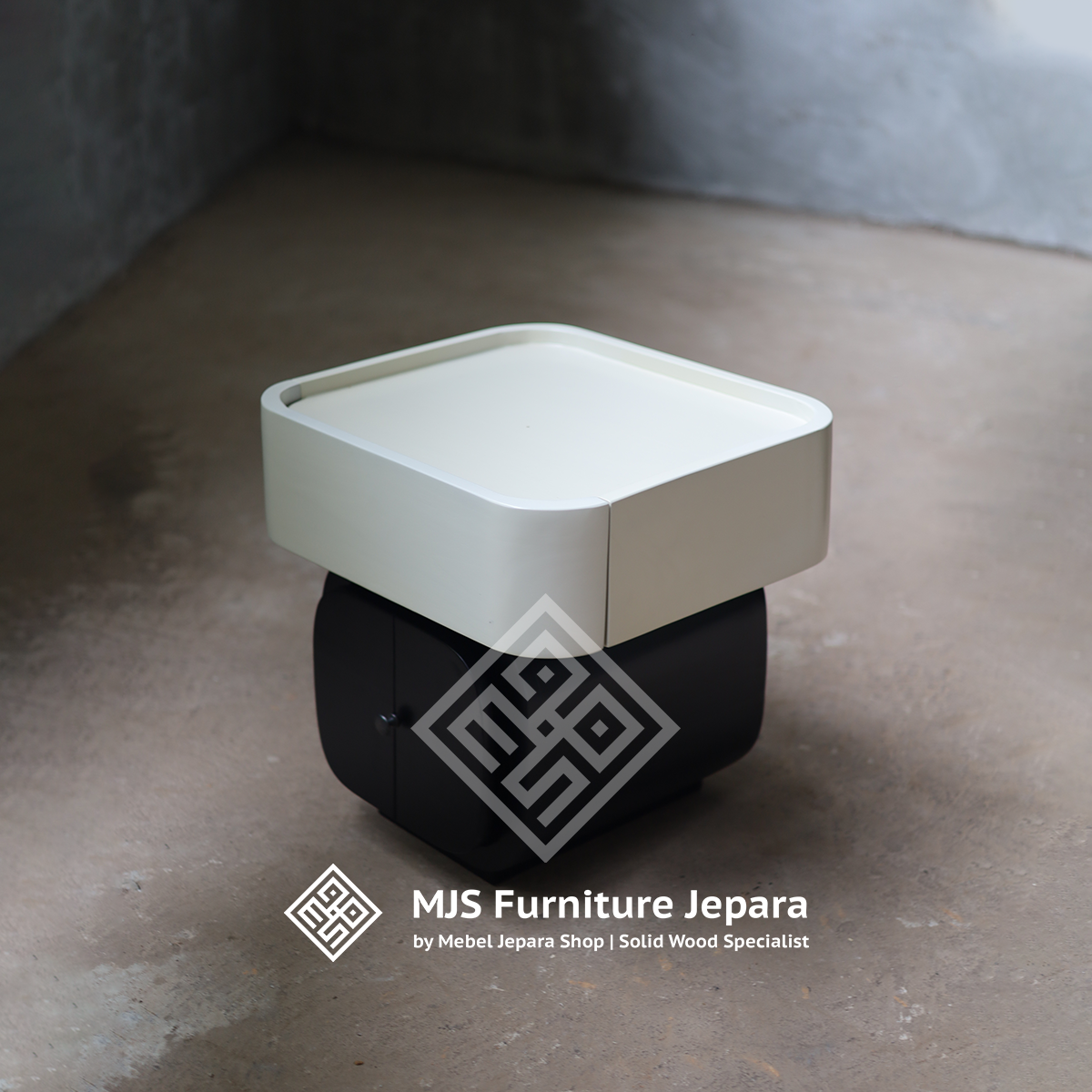 Night Stand Nakas Model Minimalis Lengkung
