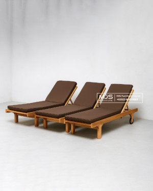 Kursi Lounge pool Jati