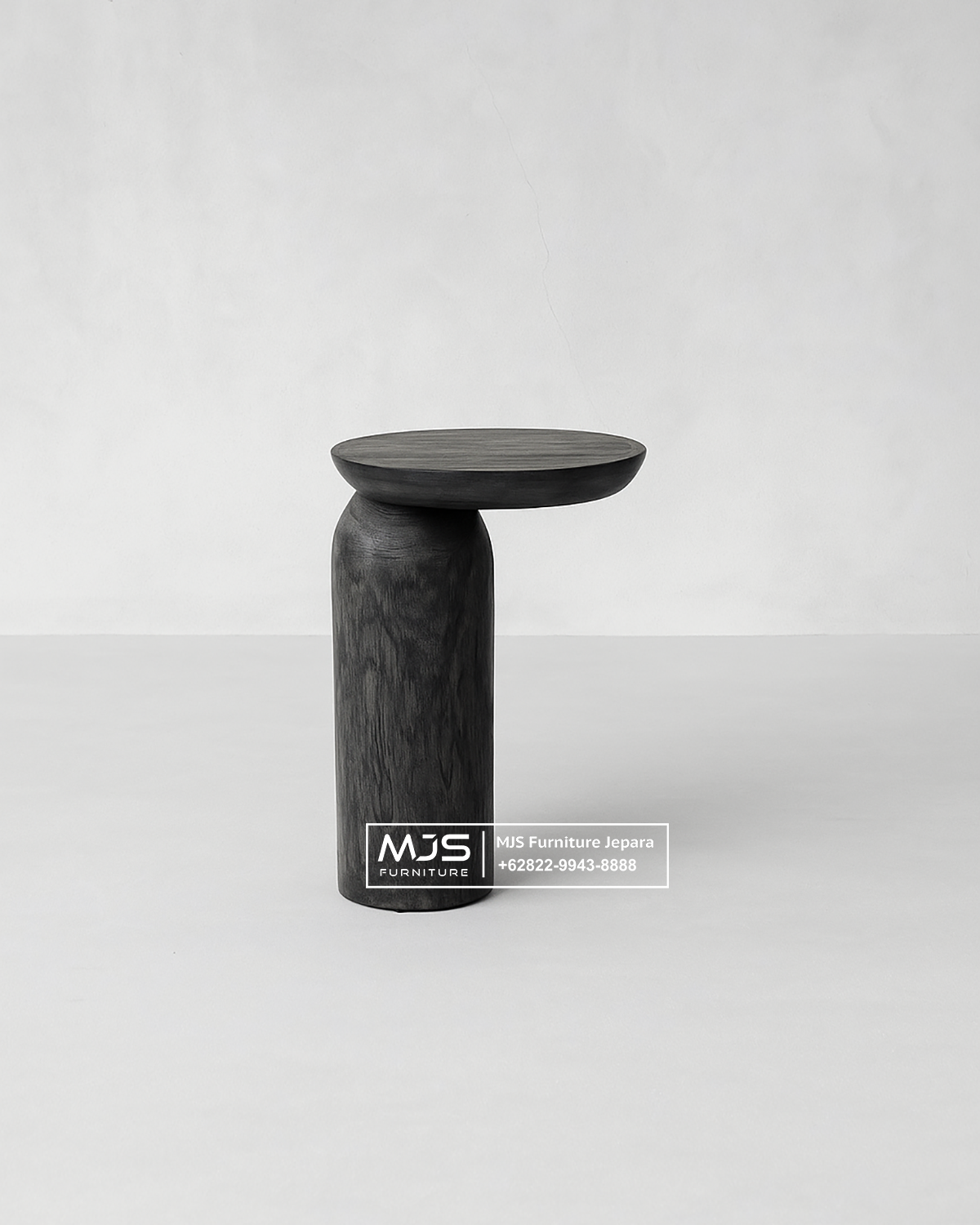Side table antik