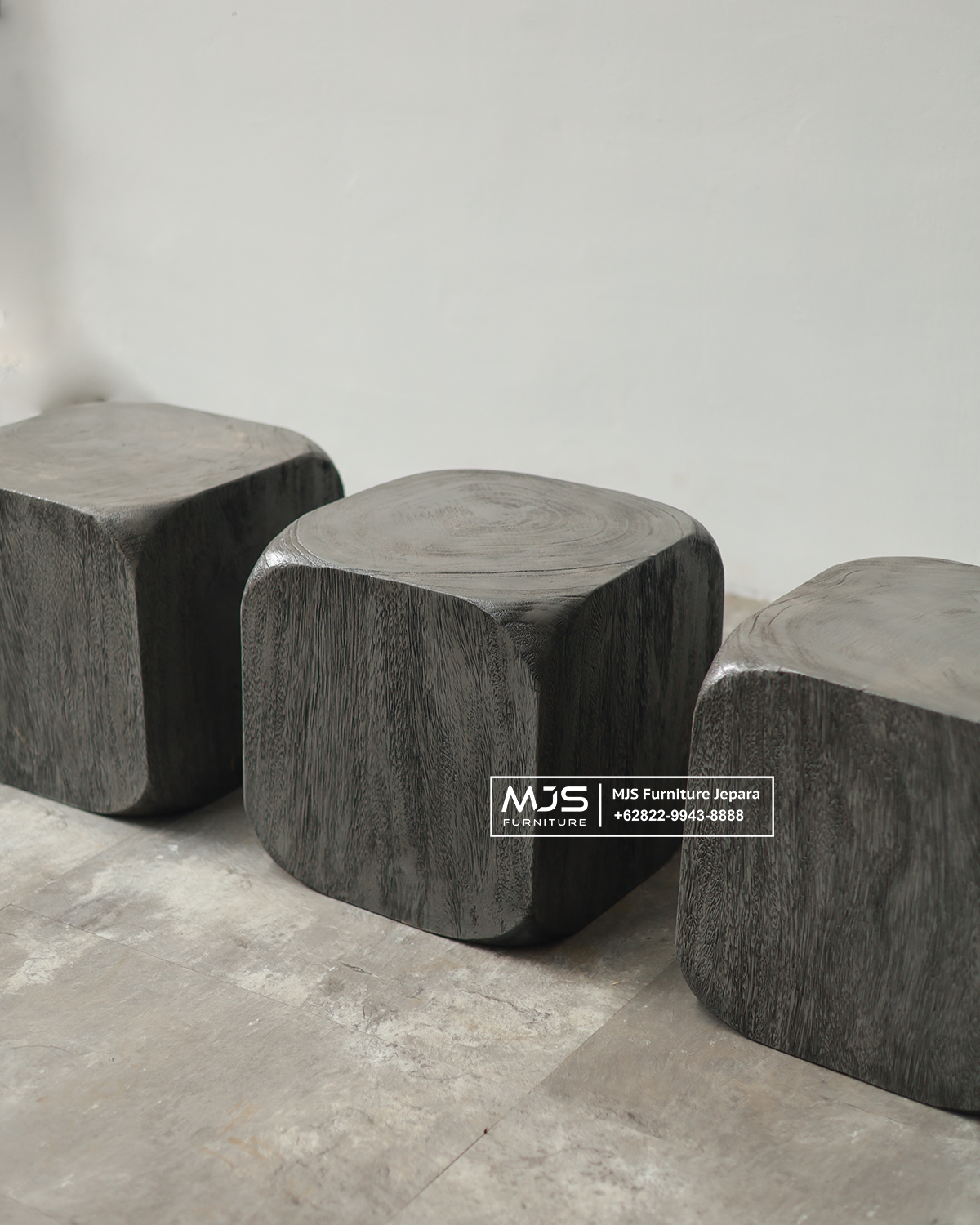 Stool Kotak Kayu Solid