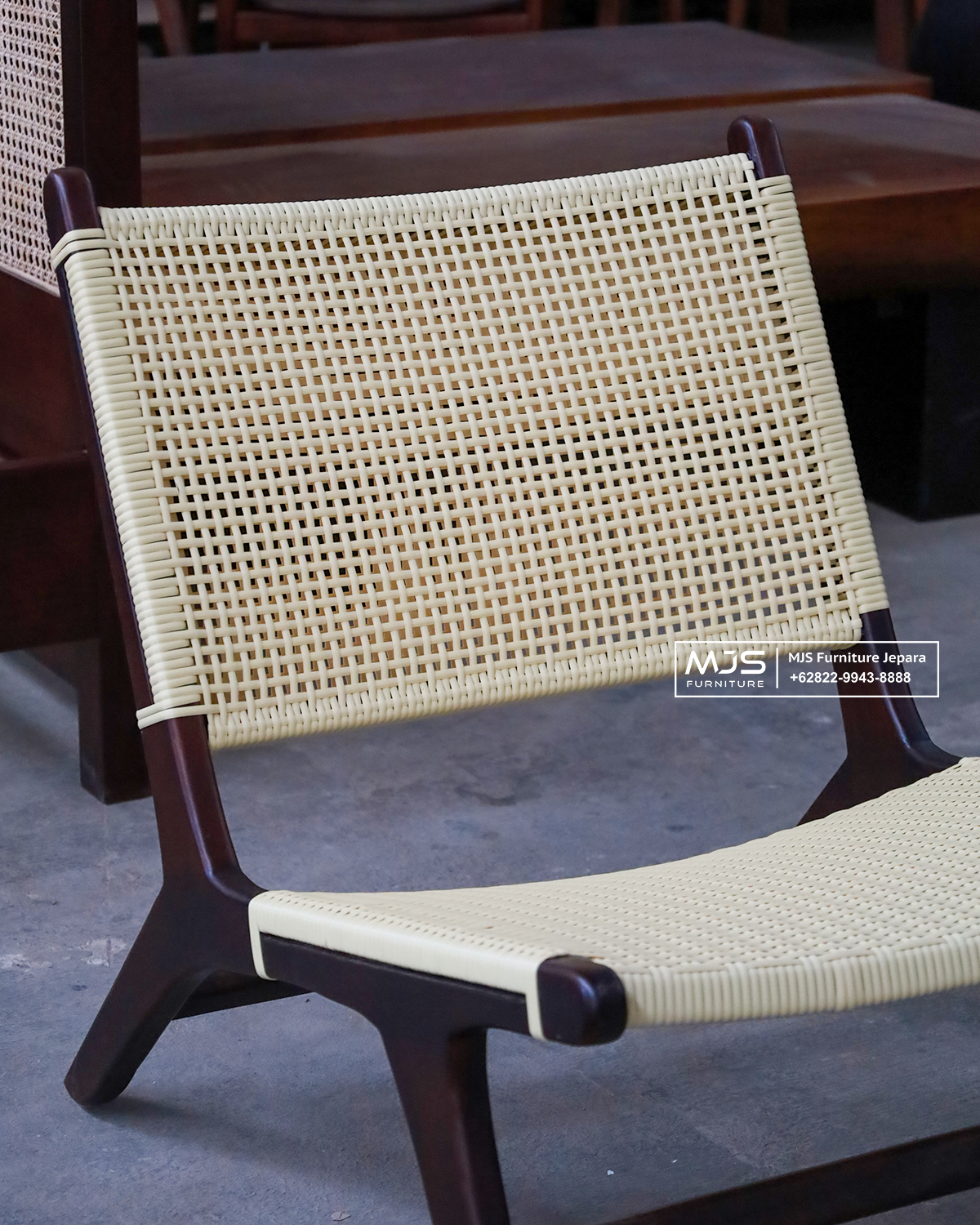 Kursi Lazy Chair Teras