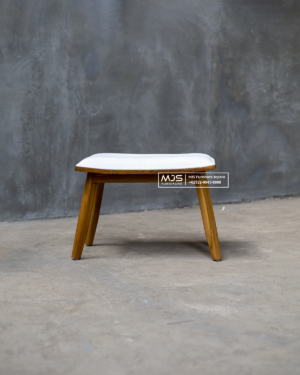 Stool Kayu Jati Minimalis dengan Dudukan Busa Putih