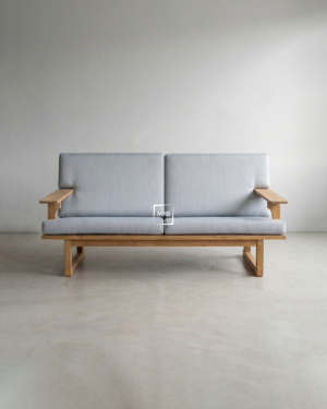 Sofa Kayu Jati Minimalis 2 Seater Dudukan Abu-abu Muda
