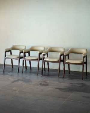 Kursi Cafe Armchair Kayu Jati Dudukan Sandaran Jok Cream