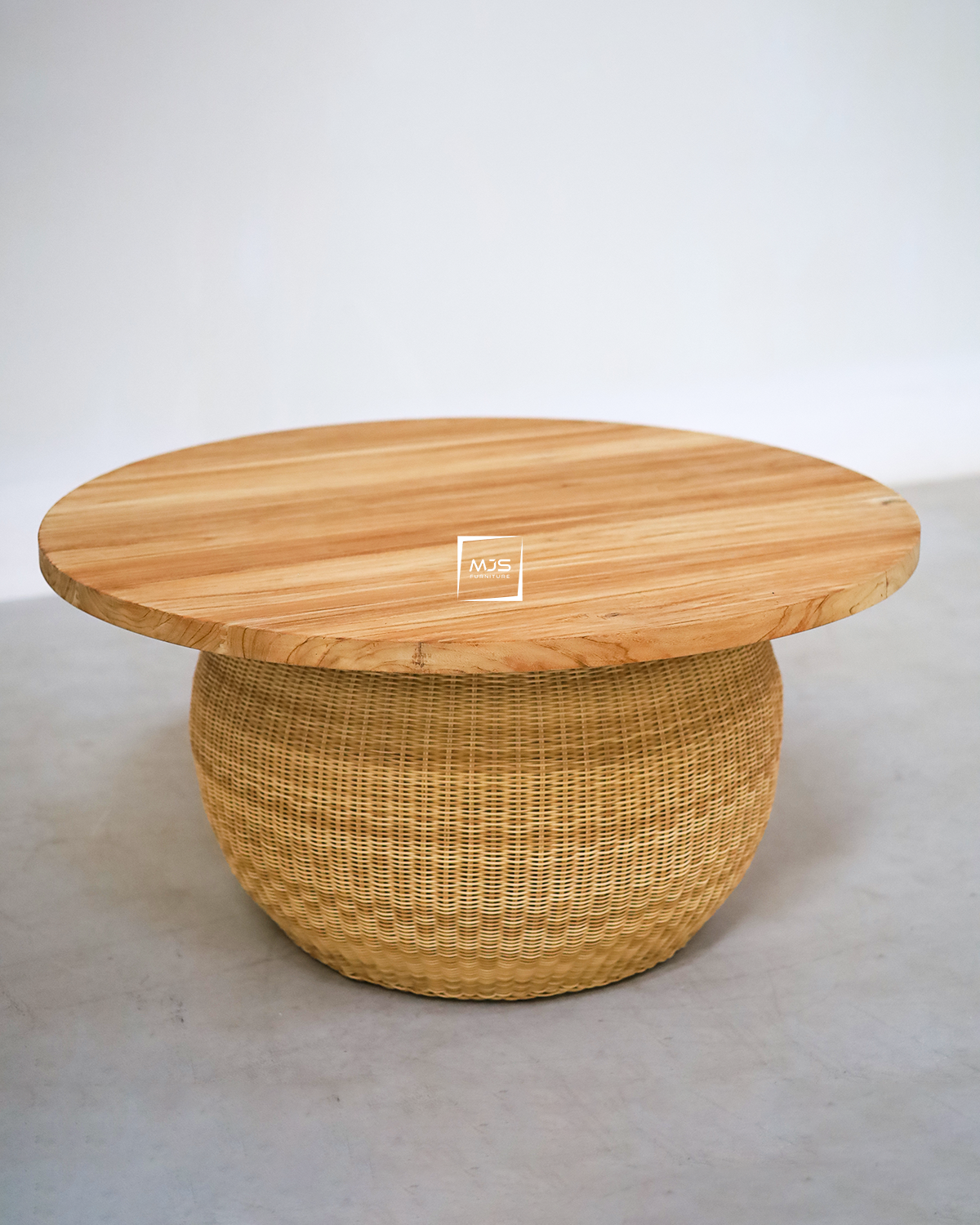 Coffee Table Jati Bundar Kombinasi Rotan Sintetis